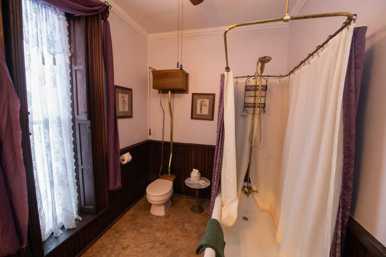 Spencer House Bed & Breakfast Ери Екстериор снимка